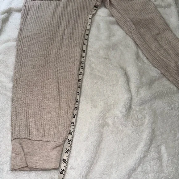 Splendid Waffle Knit Cream Jogger Pants L Drawstring Pockets Neutral Loungewear - Picture 10 of 10